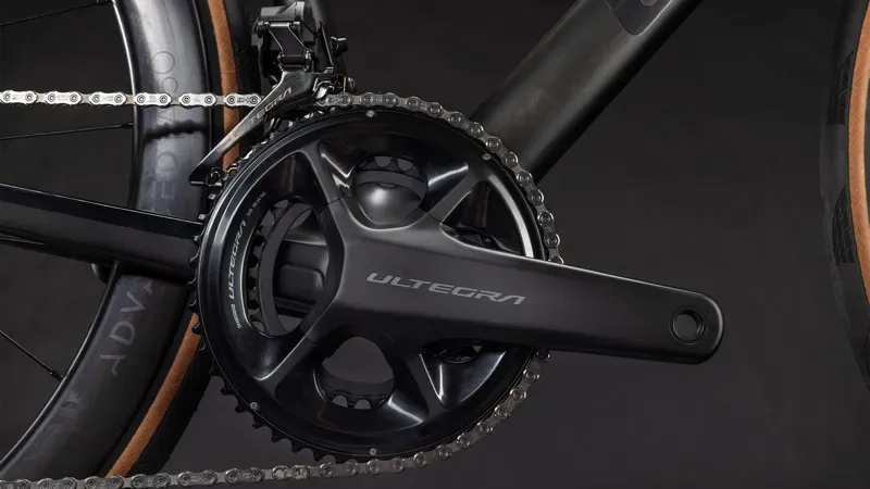 Cube Attain C:62 SLT Road Bike In Carbon/Coal Chrome-5