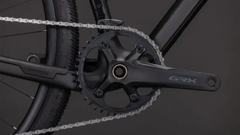 Cube Nuroad C:62 One Gravel Bike In Blackline-4