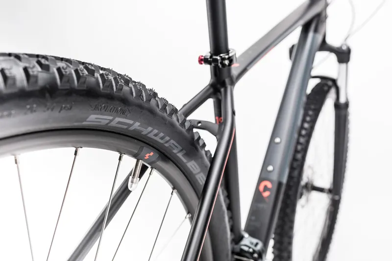 2017 Cube Aim SL Aluminium Mountain Bike-10