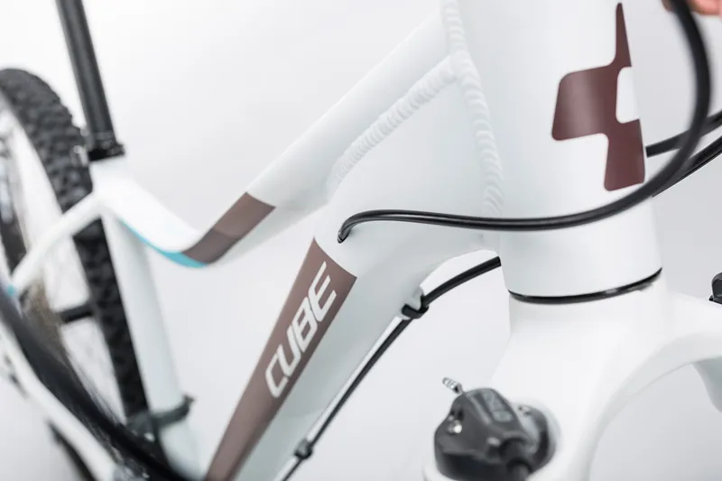 2017 Cube Access Pro Womens Aluminium Mountain Bike-3