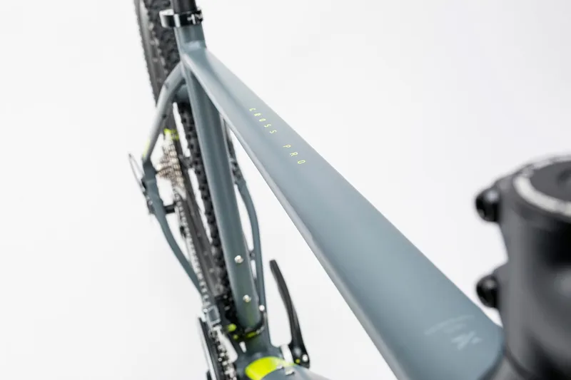 2017 Cube Cross Pro Aluminium Hybrid Bike-3