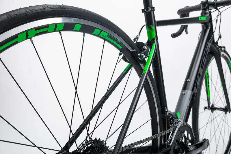 cube aluminium road bike