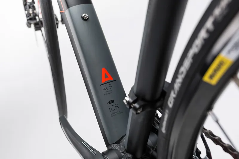 2017 Cube Attain SL Disc Aluminium Road Bike-3