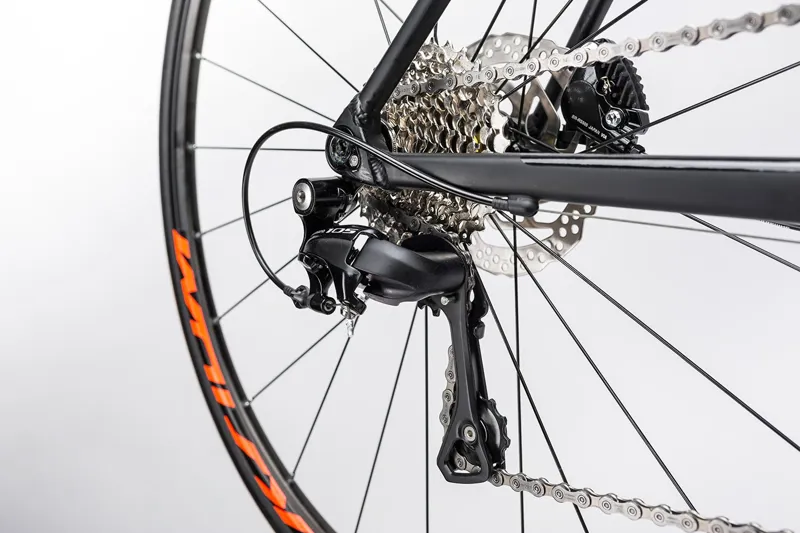 2017 Cube Attain SL Disc Aluminium Road Bike-9