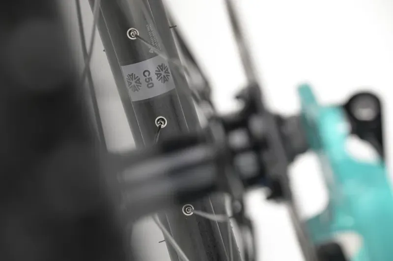 Genesis CDA 20 Gravel Bike in Green-6