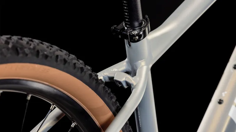 Cube Attention Pro Mountain Bike in Switchgrey/White-4