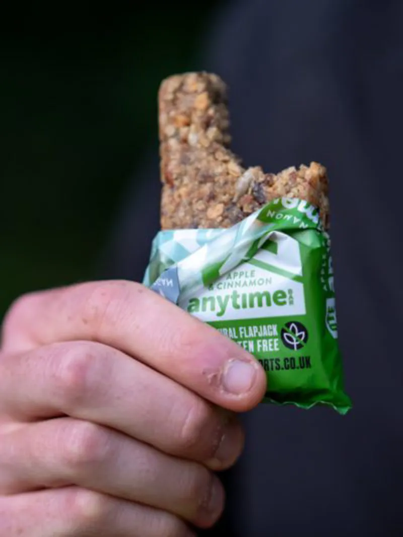 OTE Anytime Bar Apple and Cinnamon-1