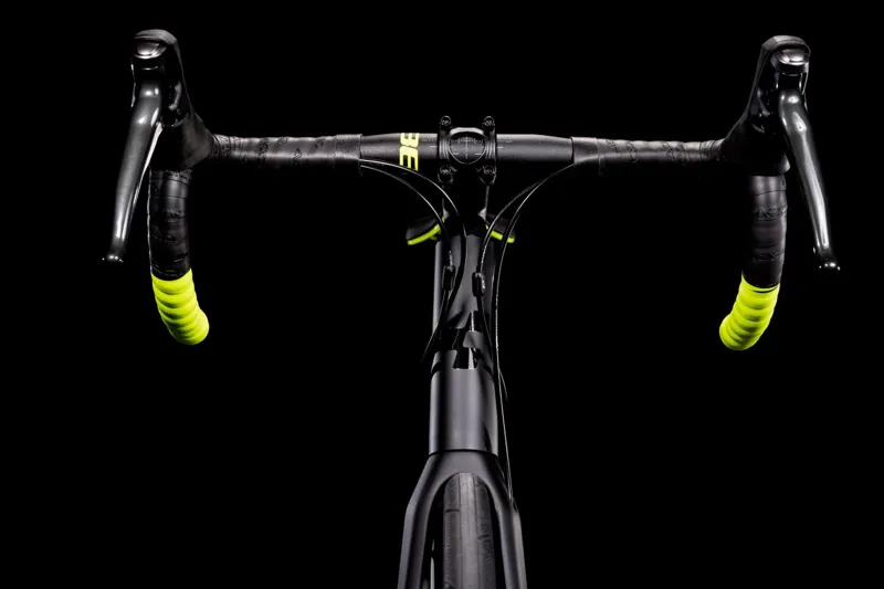 2022 Cube Attain Race Aluminium Road Bike-2