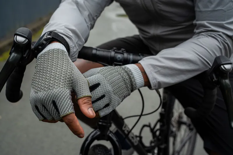 Madison Flux Ergonomix Mitt in Magnesium Grey-1