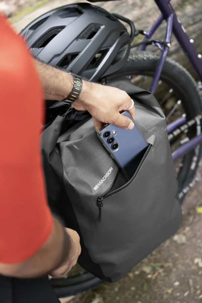 Madison Roam Waterproof 30L Pannier Bag in Phantom Grey-3